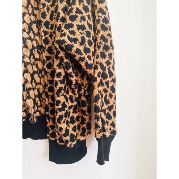 Vintage Leopard Print sweater - Picture 2 of 4